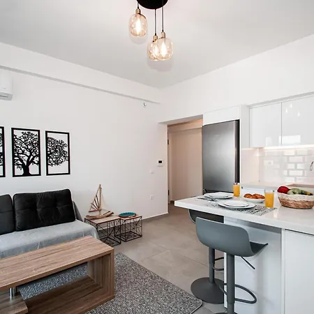 Apartment Anesis Town *