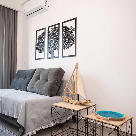 Anesis Town Apartment *