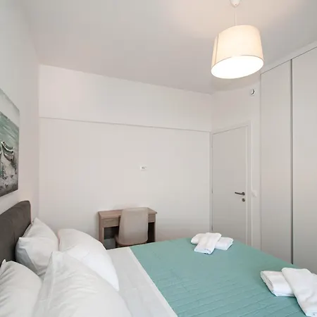 公寓 Anesis Town Rhodes City